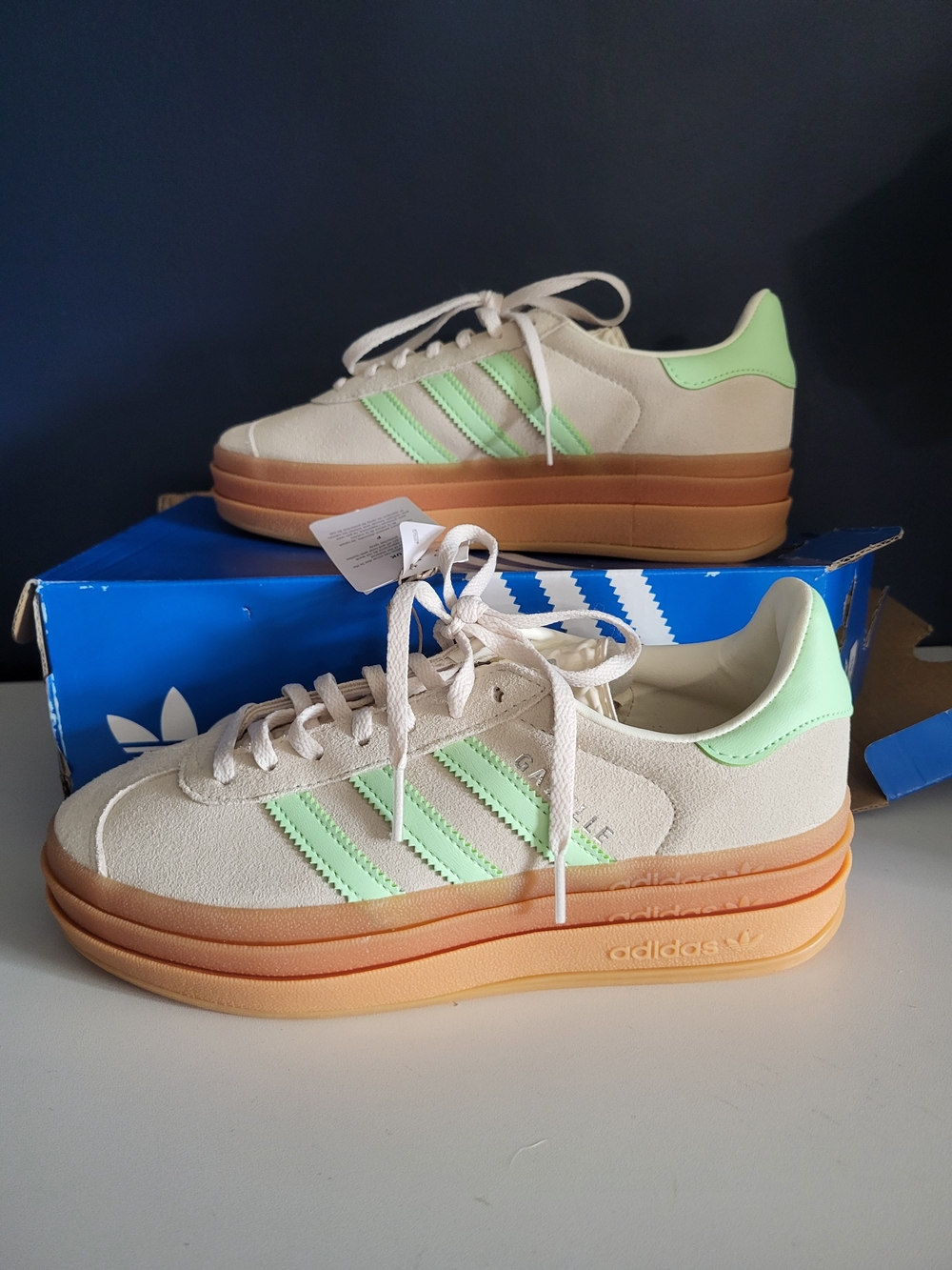 Adidas Gazelle Bold Platform Big Kids Size 5.5 5.5y Womens Size 7 JQ7410